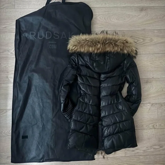 Women's Black Fur-Trimmed Jacket - Picture 3 of 4